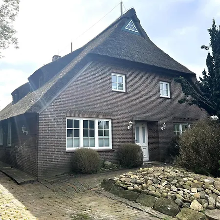 Holiday home Friesenhaus Ebbe Fuer 6 Gaeste Mit Grossem Garten *