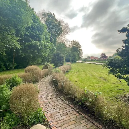 Friesenhaus Ebbe Fuer 6 Gaeste Mit Grossem Garten Stadland